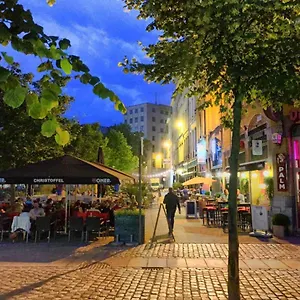 https://instaworthy-view-1.hotelsantwerp.net